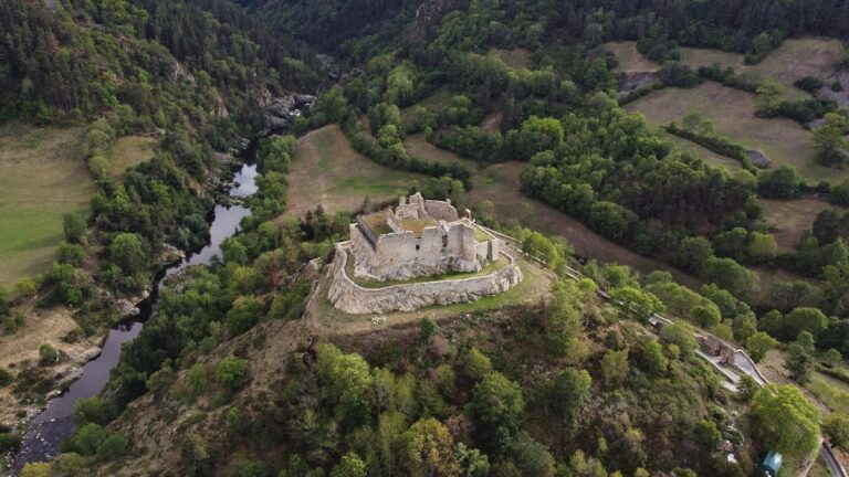 Château de Beaufort: A Feudal Fortress in France