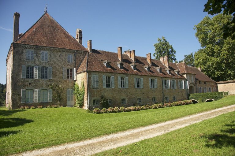 Château de Beaurepaire-en-Bresse: A Medieval Fortified Residence in France