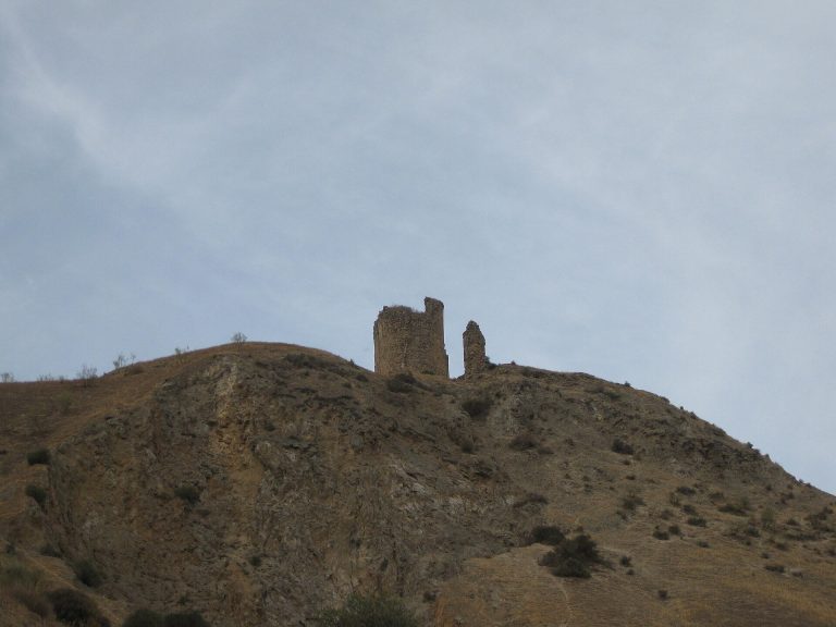 Castillo de Gómez Arias: A Hispano-Muslim Fortress in Benamejí