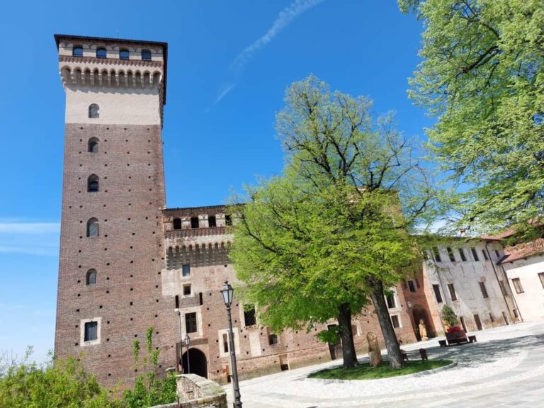 Castello di Rovasenda: A Medieval Fortified Castle in Italy
