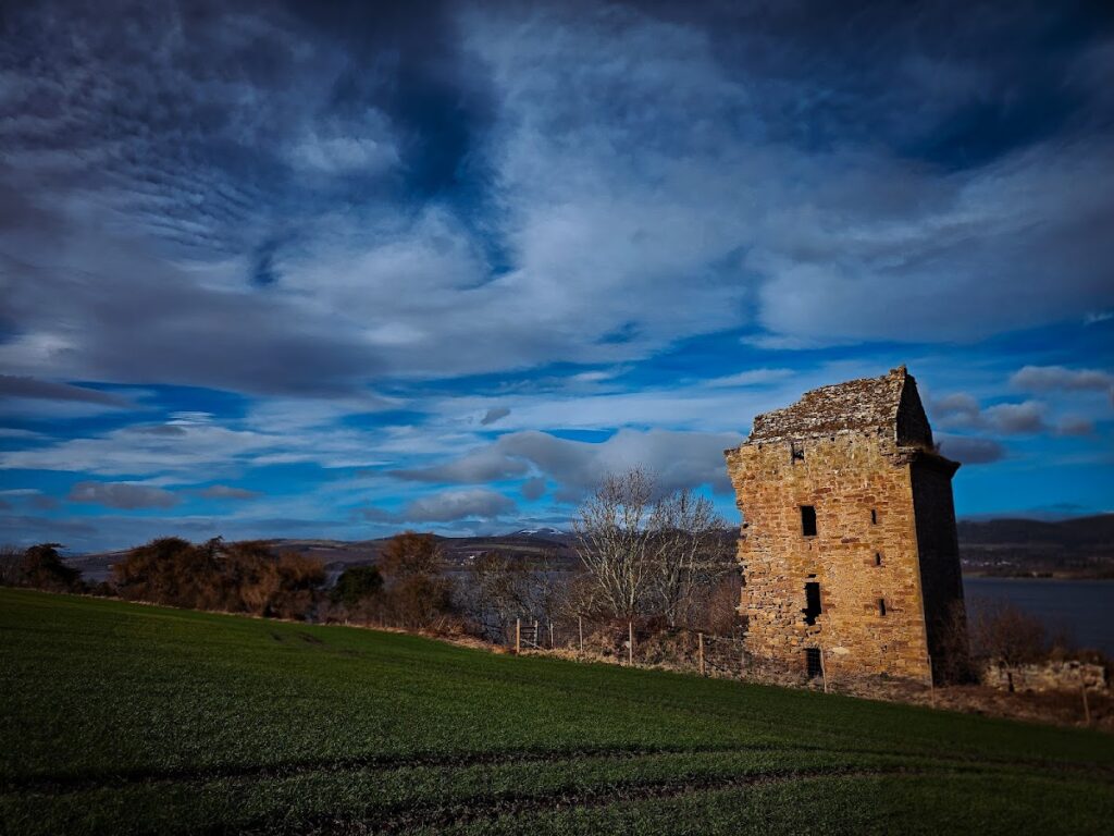 Castlecraig: A Sixteenth-Century Scottish Tower House 1 Castlecraig