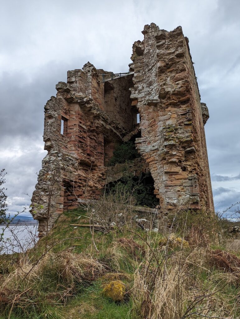 Castlecraig: A Sixteenth-Century Scottish Tower House 2 Castlecraig