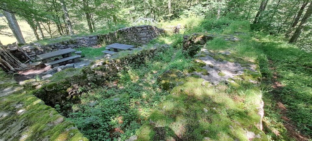 Sola Castle Ruins: A Medieval Hilltop Fortification in Switzerland 2 Sola castle ruins