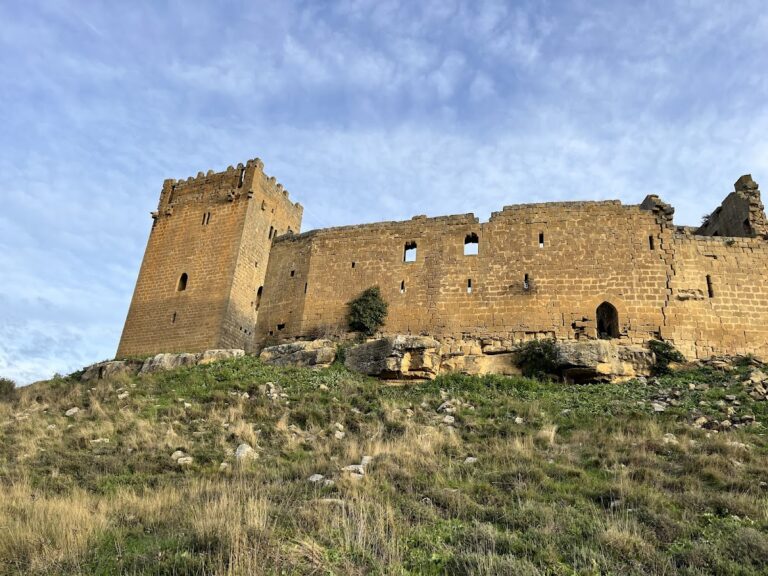 Castillo de Yéquera: A Medieval Frontier Fortification in Spain