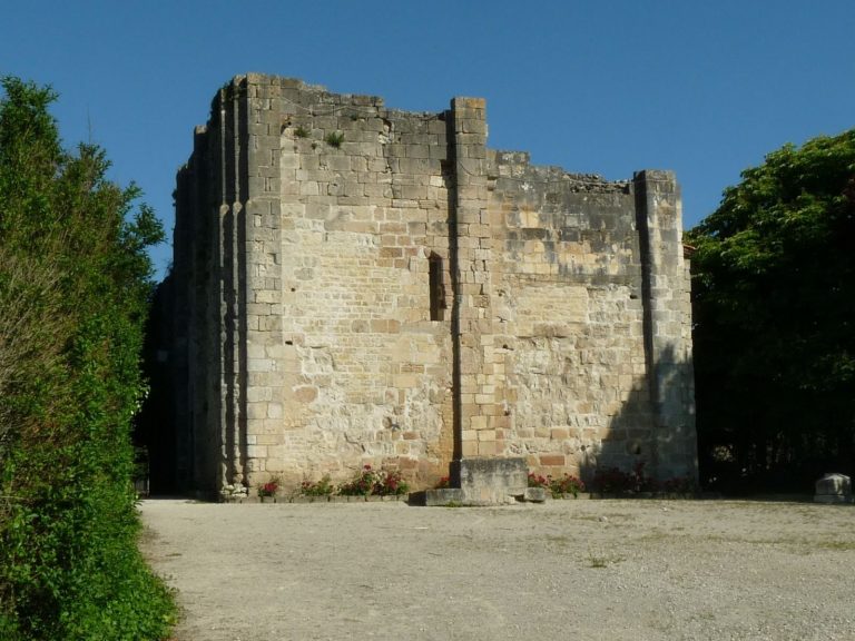 Château de Montignac: A Medieval Fortress in France