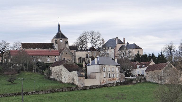 Château d’Anstrude: A Fortified Château in France
