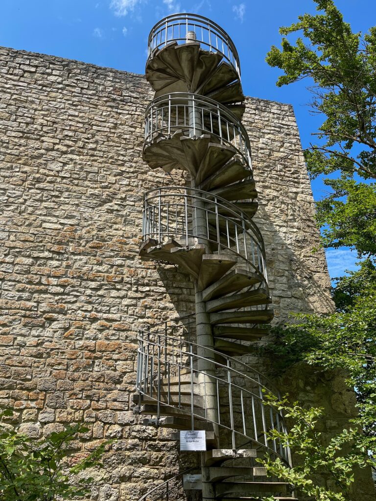 Wartstein Castle Ruins (Württemberg): Medieval Noble Castle Remains 2 Ruine Wartstein (Württemberg)