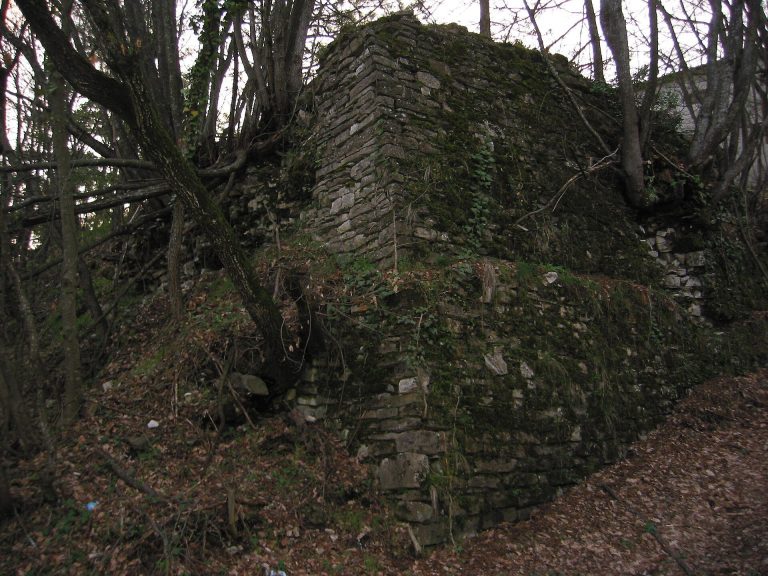 Castle of Beduzzo: A Medieval Defensive Fortification in Italy