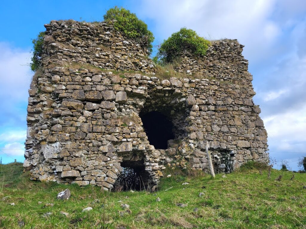 Castlelost Castle: A Norman Motte-and-Bailey Castle in Ireland 1 Castlelost Castle