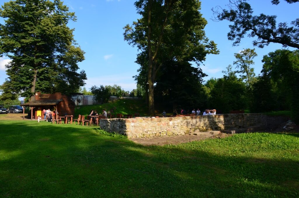 Ruda Śląska Castle: A Medieval Castle and Neo-Gothic Palace 5 Zamek w Rudzie Śląskiej