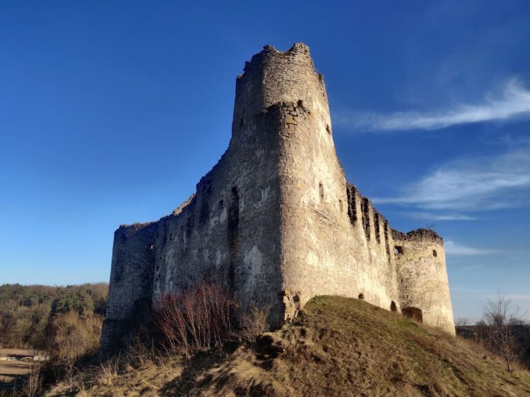 Sydoriv Castle: A Defensive and Residential Fortress in Ukraine