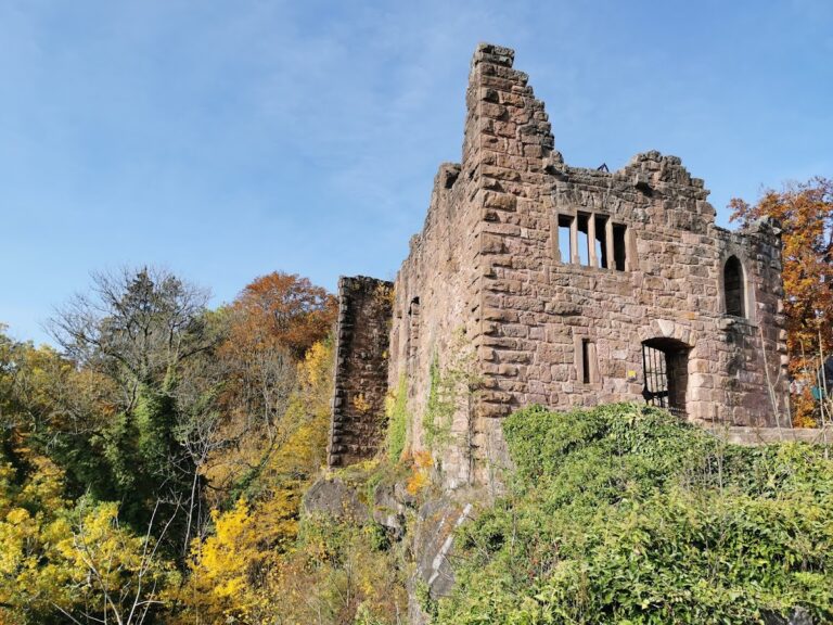 Burg Hohenschramberg: A Medieval Spur Castle in Germany