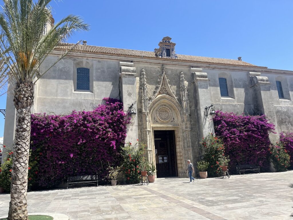 Castillo: A Historic Fortress in Chipiona, Spain 5 Castillo