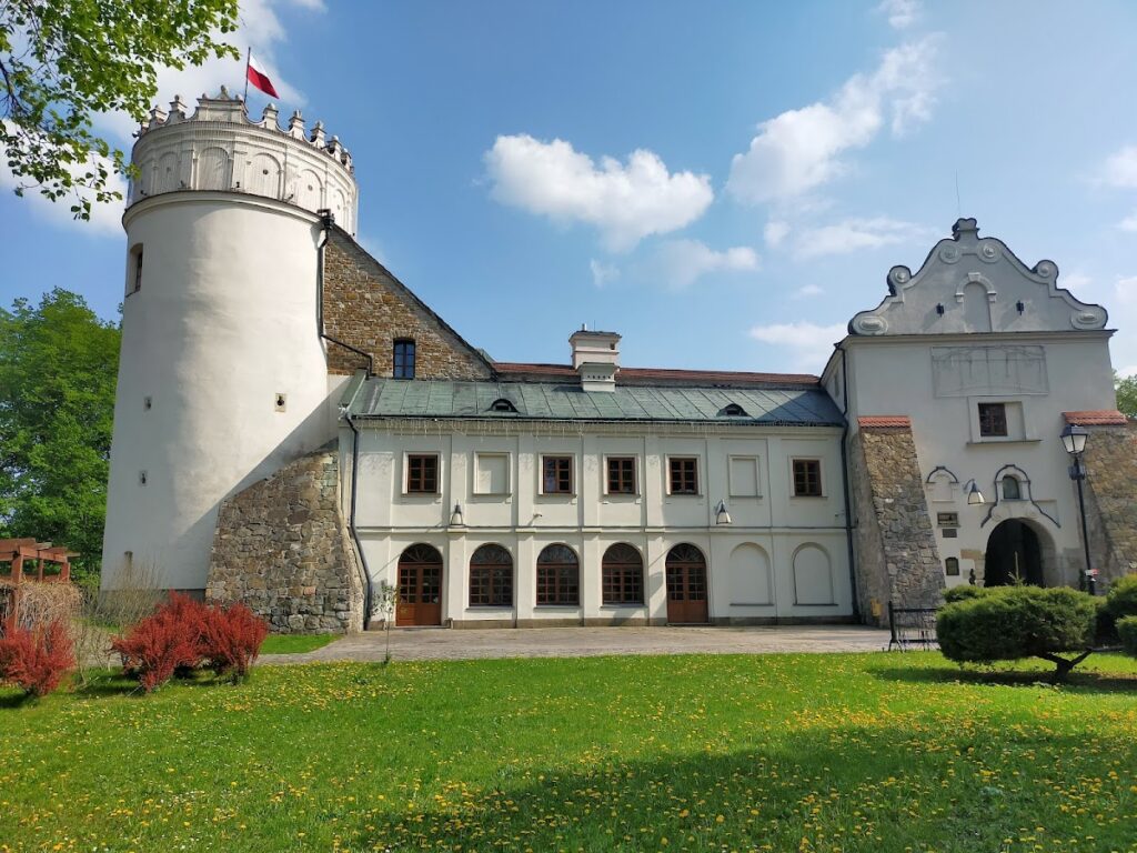 Przemyśl Fortress: An Austro-Hungarian Defensive Complex in Poland 1 Przemyśl Fortress