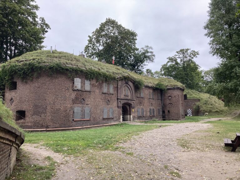 Świnoujście Fortress: A Prussian Coastal Fortification Complex in Poland