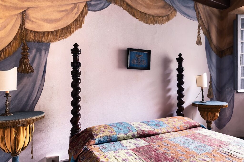 Malaspina Castle: A Medieval Fortress and Renaissance Court in Italy 5 Malaspina Castle