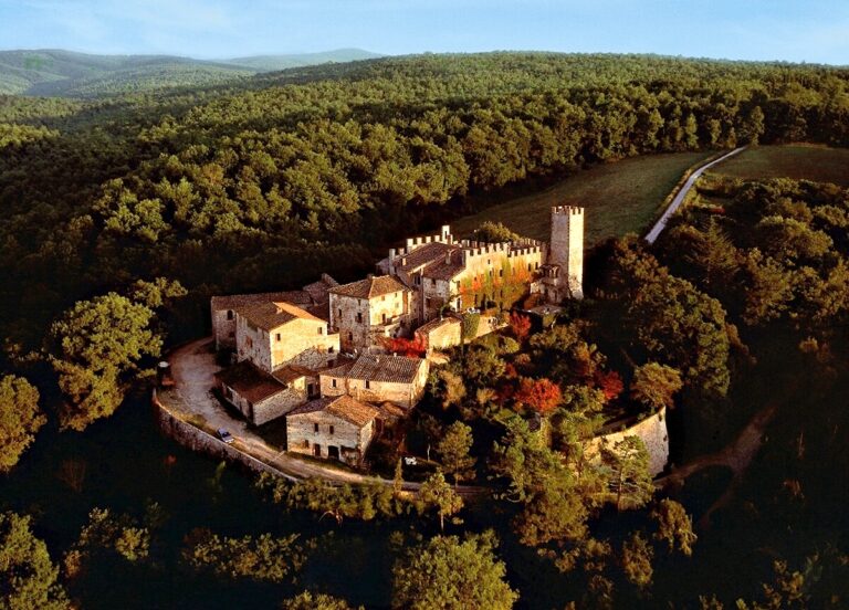 Castello di Montalto: A Medieval Stronghold on the Siena–Florence Frontier