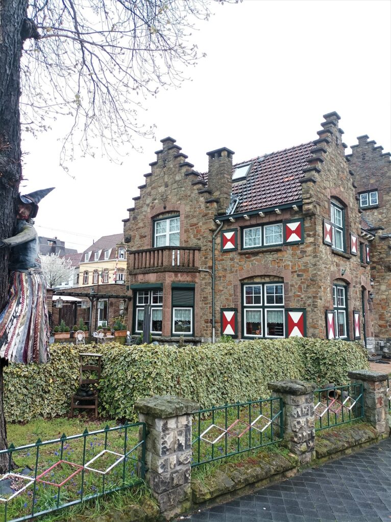 city walls of Valkenburg