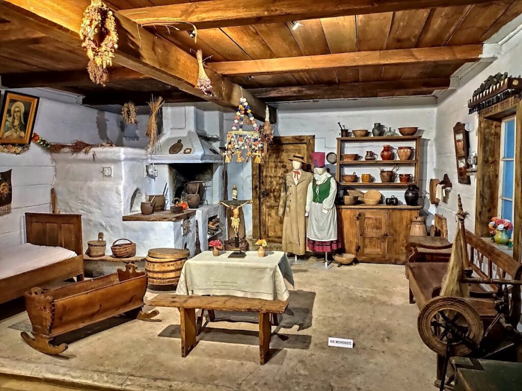 Sandomierz Castle: A Royal Fortress and Renaissance Residence in Poland 4 Sandomierz Castle