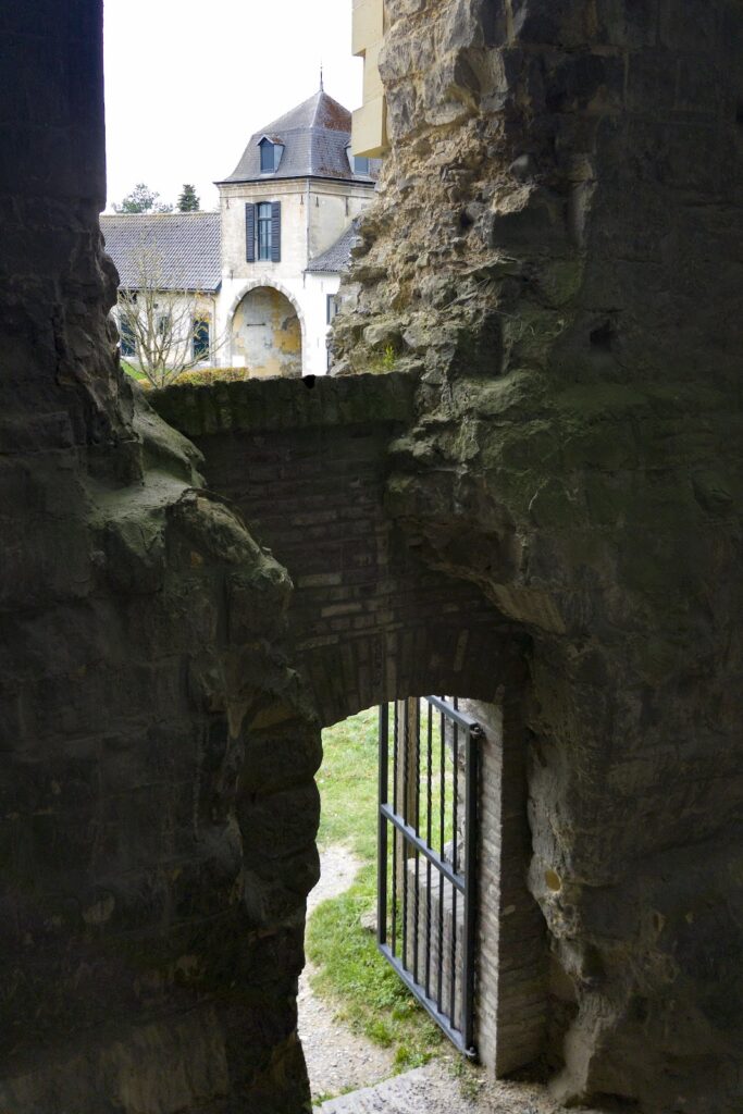 Castle Lichtenberg: A Medieval Castle Ruin in the Netherlands 5 Castle Lichtenberg