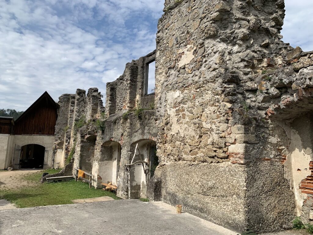 Reichenstein Castle: A Medieval Fortress Transformed into a Renaissance Palace in Austria 2 Reichenstein Castle