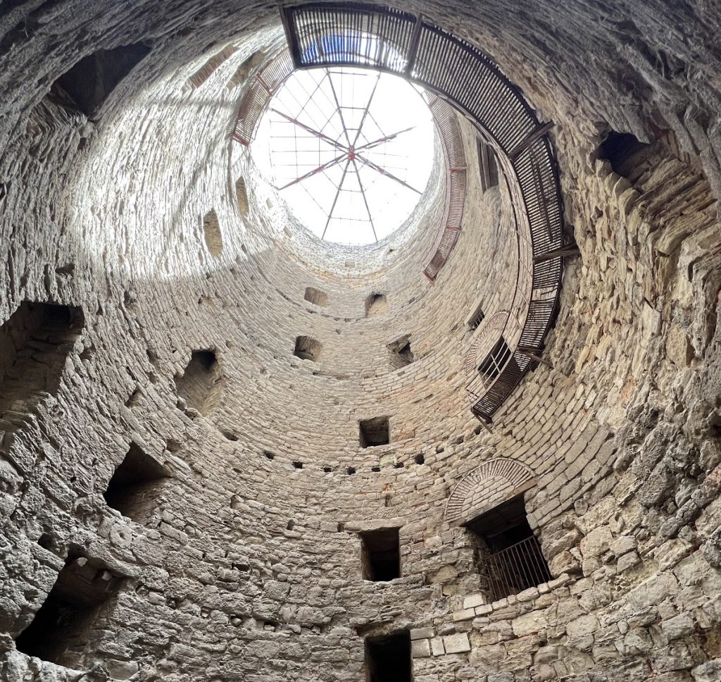 Yedikule Fortress: A Byzantine and Ottoman Treasury Fortress and Prison in Istanbul 3 Yedikule Fortress