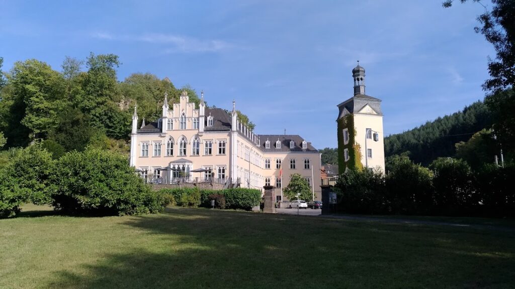 Sayn Castle: Ancestral Hill Castle of the Counts of Sayn 2 Sayn Castle