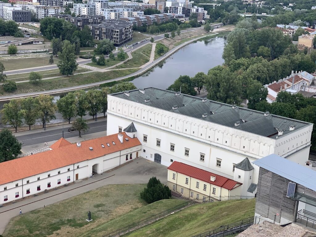 Upper Castle in Vilnius: A Lithuanian Fortress on Castle Hill 3 Zamek Górny w Wilnie
