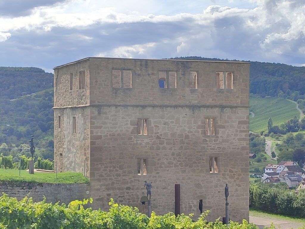 Yburg: A Residential Castle in Kernen im Remstal 2 Yburg