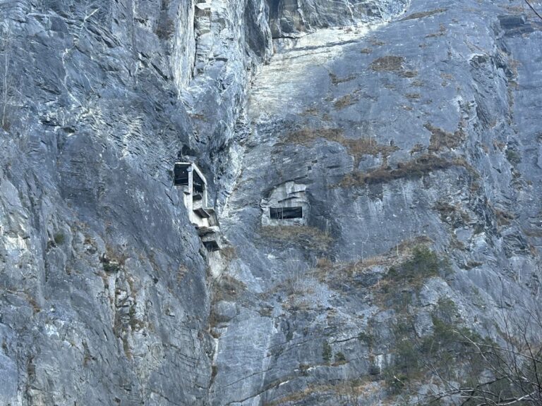 Festung Tschingel: A Swiss Artillery Fortress in Fläsch