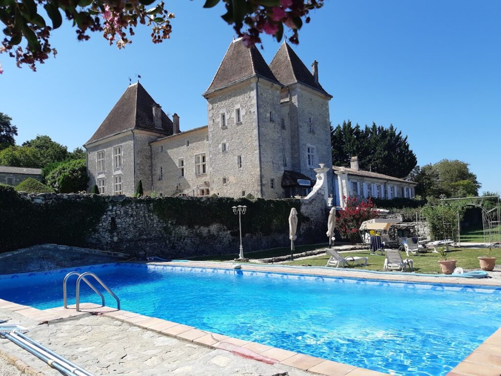 Castle Malevirade: A Defensive Castle in France 1 Castle Malevirade