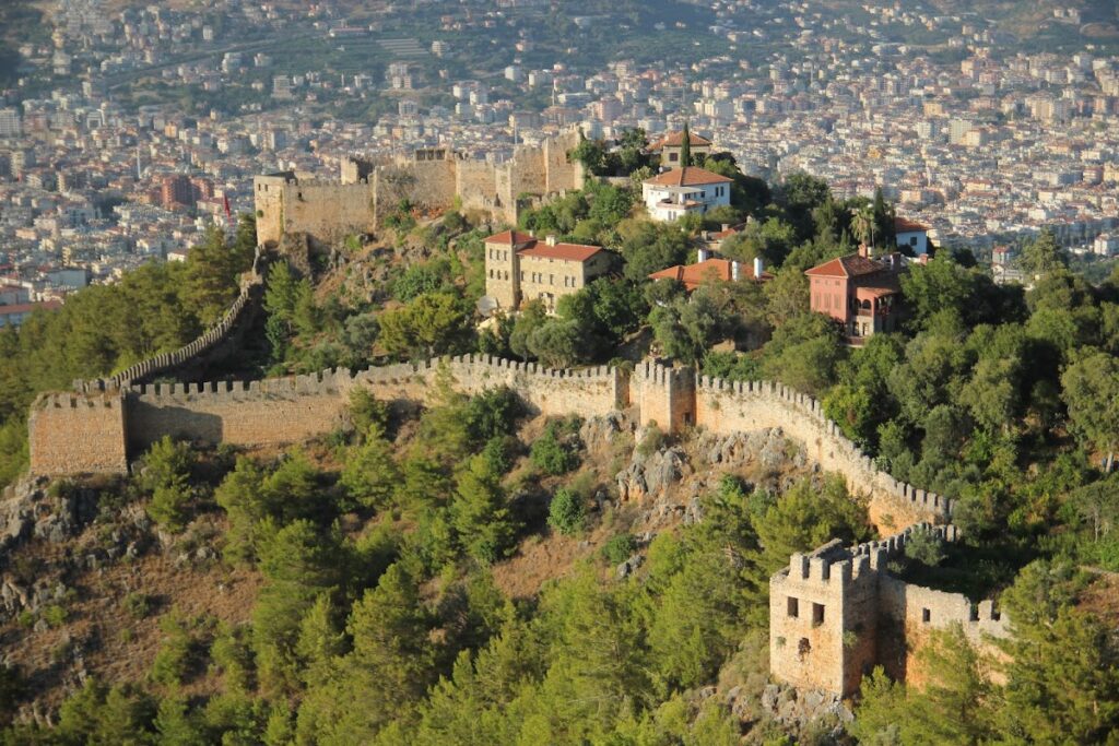 Alanya Castle: Seljuk Fortress and Regional Stronghold in Türkiye 1 Alanya Castle