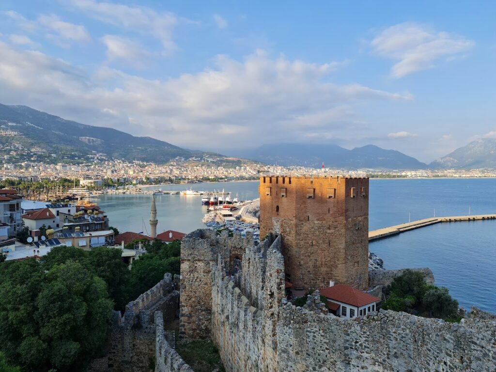 Alanya Castle: Seljuk Fortress and Regional Stronghold in Türkiye 4 Alanya Castle