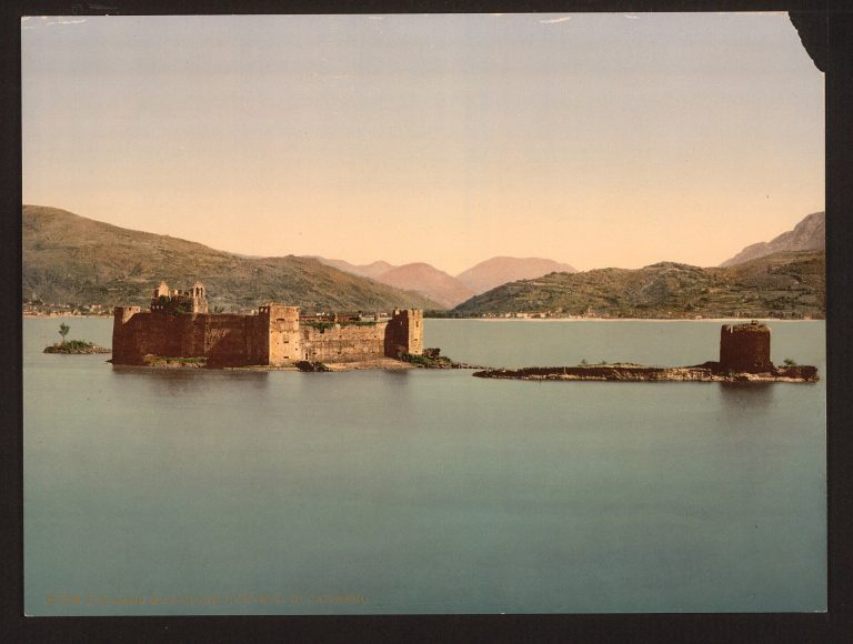 Castelli di Cannero: Fortified Islets in Lake Maggiore, Italy