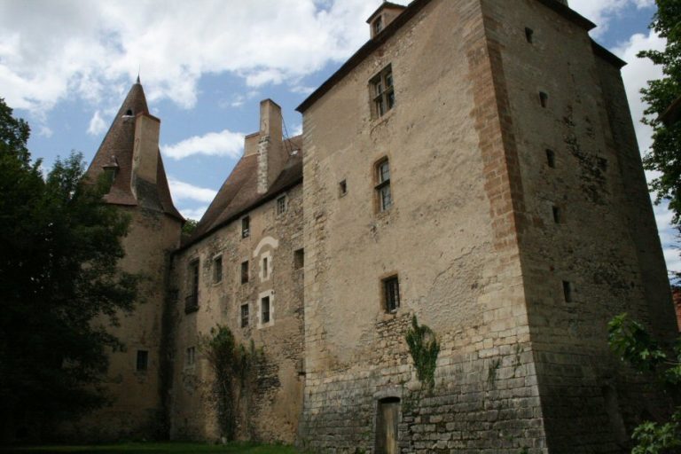 Château de Bellenaves: A Medieval Feudal Residence in France