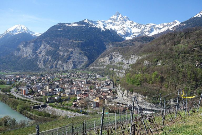 Fort de Cindey: A Swiss Artillery Fort at Saint-Maurice