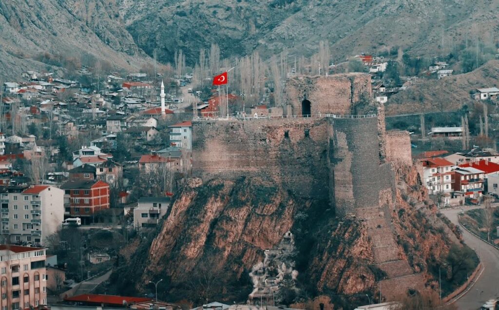 Oltu Castle: A Historic Fortress in Türkiye 5 Oltu Castle
