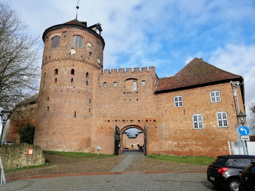 Alte Burg Neustadt-Glewe: A Medieval Fortified Castle in Germany 2 Alte Burg Neustadt-Glewe