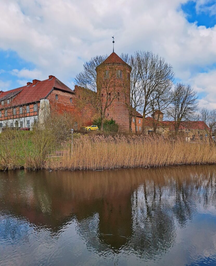 Alte Burg Neustadt-Glewe: A Medieval Fortified Castle in Germany 3 Alte Burg Neustadt-Glewe
