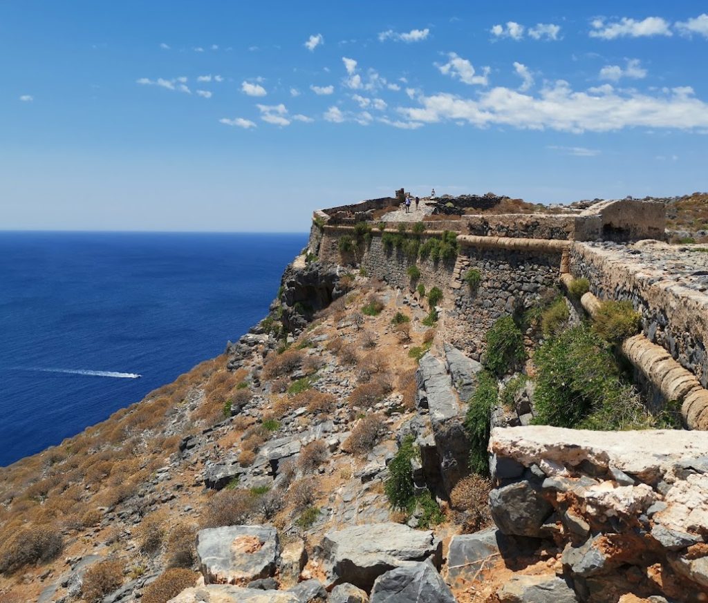 Kastro Gramvousas: A Venetian Fortress in Greece 3 Kastro Gramvousas
