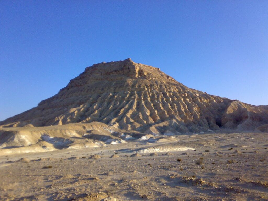 Qalat el-Gindi: A Medieval Muslim Fortress in Sinai 2 Qalat el-Gindi