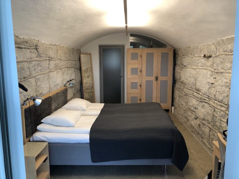 Fårösund Fortress: A Swedish Coastal Fortification on Gotland