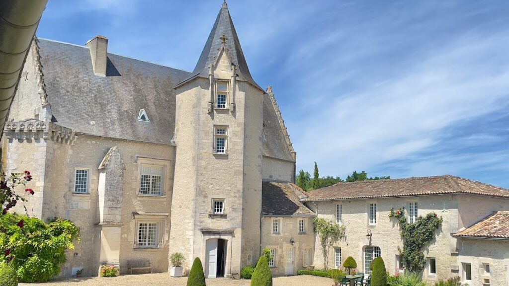 Château de Meux: A Fifteenth-Century Château in France 1 Château de Meux