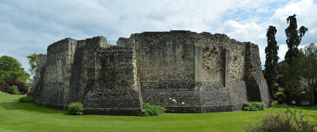 Farnham Castle: A Bishops of Winchester Residence and Stone Fortress 1 Farnham Castle