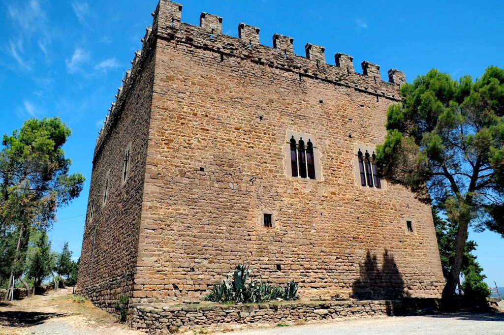 Castell de Balsareny: A Medieval Fortress above the Llobregat River 3 Castell de Balsareny