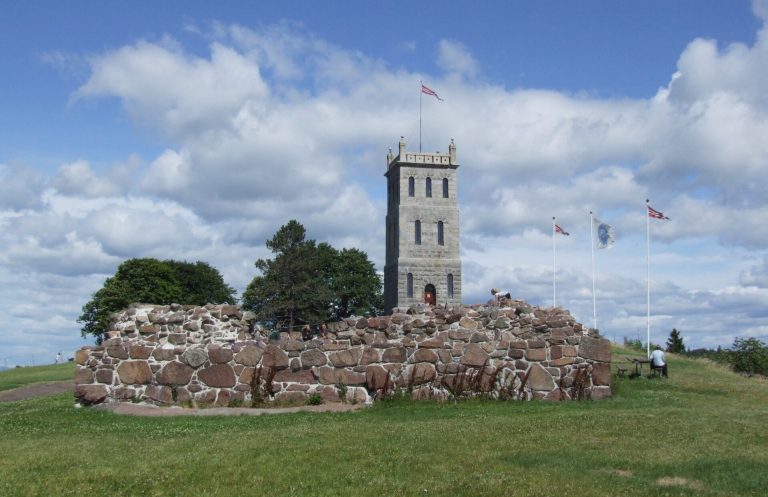 Tønsberg Fortress: A Medieval Royal Stronghold in Norway