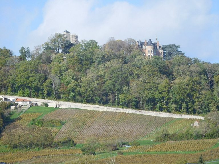 Sancerre Castle: Medieval Seat of the Counts of Sancerre