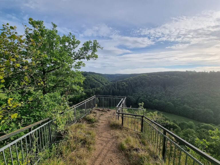 Stolzenburg (Eifel): A Medieval Hill Castle in Germany