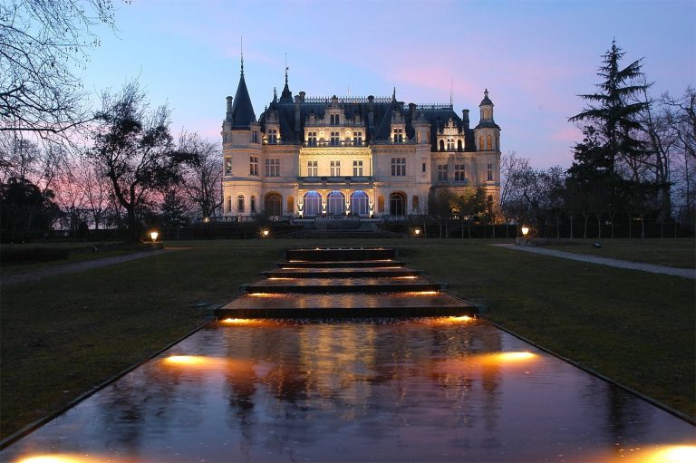 Château Pichon: A Neo-Renaissance Wine Estate in Parempuyre