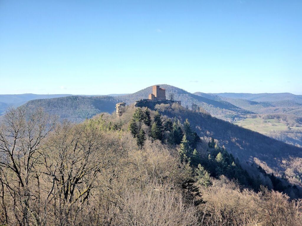 Scharfenberg Castle: A Hohenstaufen Rock Castle in Germany 5 Scharfenberg Castle